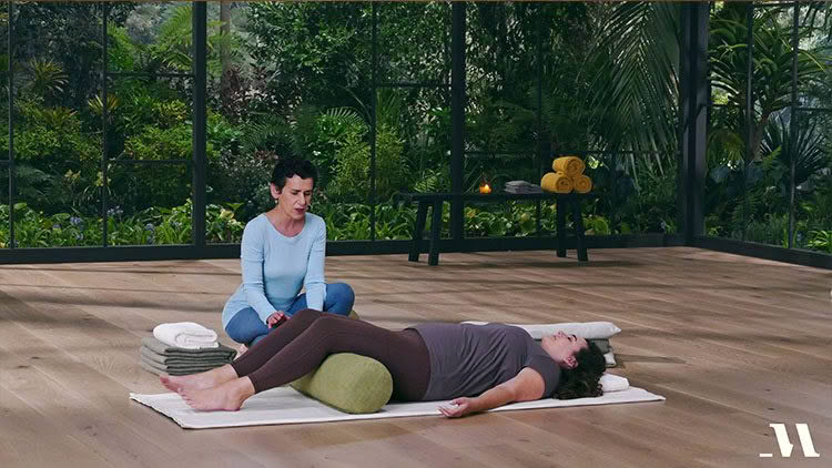 Donna Kristina-Suported Knees-hr